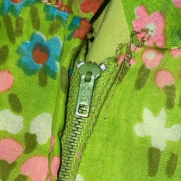 Vintage 1960’s to 1970’s Colorful Green Floral Print Puff Sleeve Maxi Dress - Picture 6 of 12